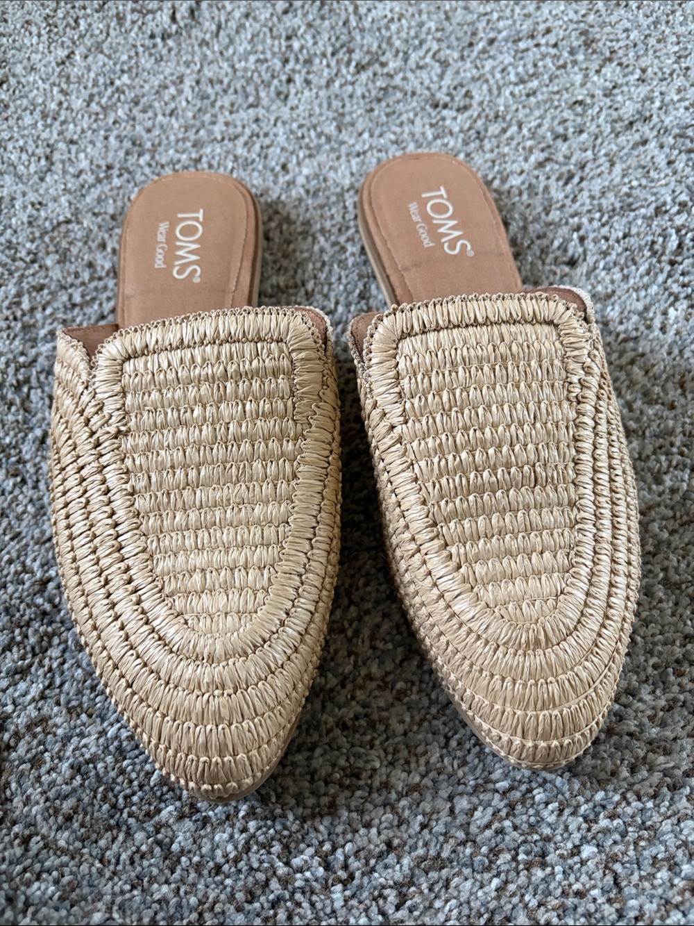 TOMS Tan Woven Slip-On Mule Flats size 7.5 BRAND NEW - Picture 2 of 6